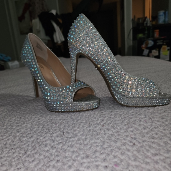 Brand New Thalia Sodi Stunning 😍 Silver Crystal Heels - Picture 16 of 16